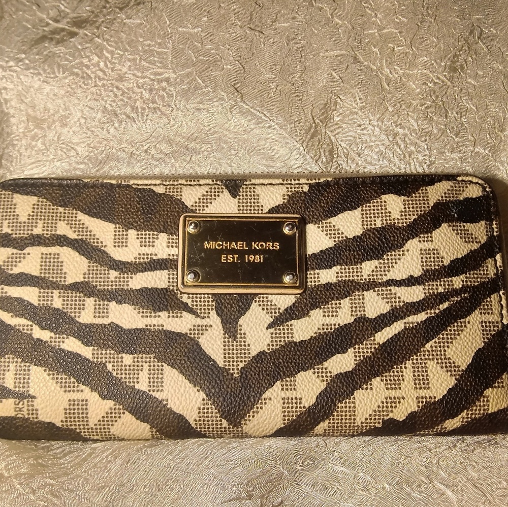 Michael Kors wallet